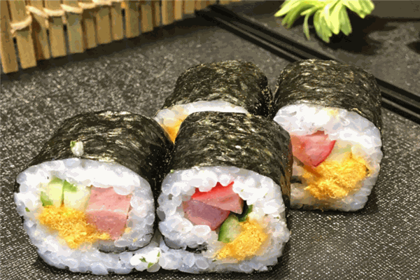 百淌鲜龙猫寿司